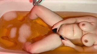 full pleasure in the bathtub - porn video